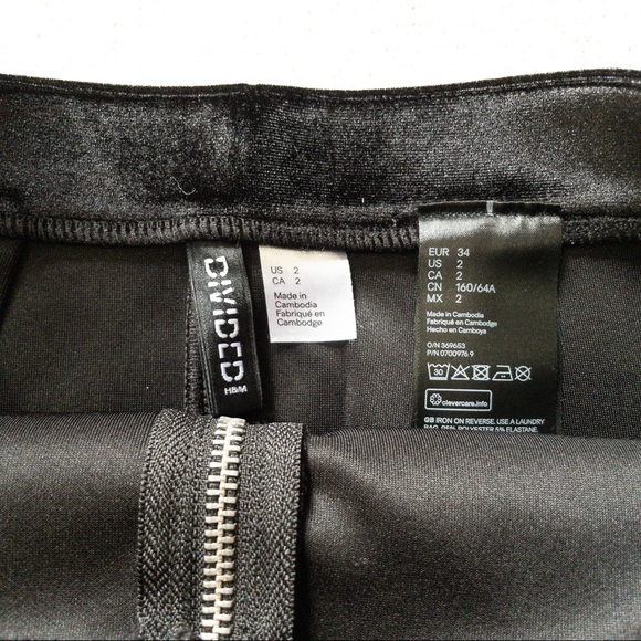 DYNAMITE BLCK FAUX VELVET SKIRT - Picture 4 of 4